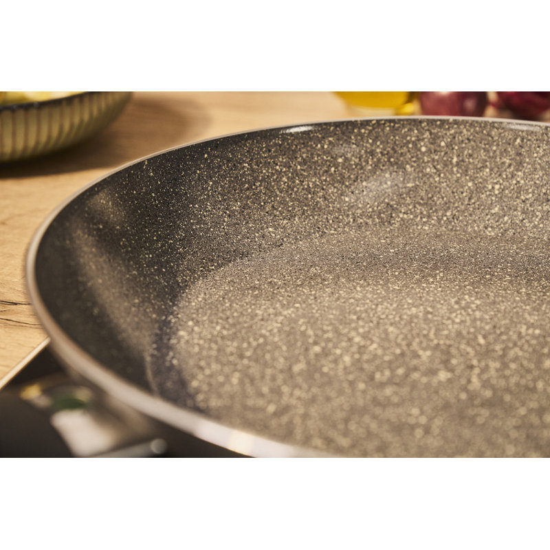 Bologna Ceramic Fry pan, 20 cm, round, aluminium, Ceramic non-stick coating, 5.5cm H x 24cm W x 51.2cm L