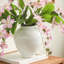 Vase blanc imperméable et minimaliste