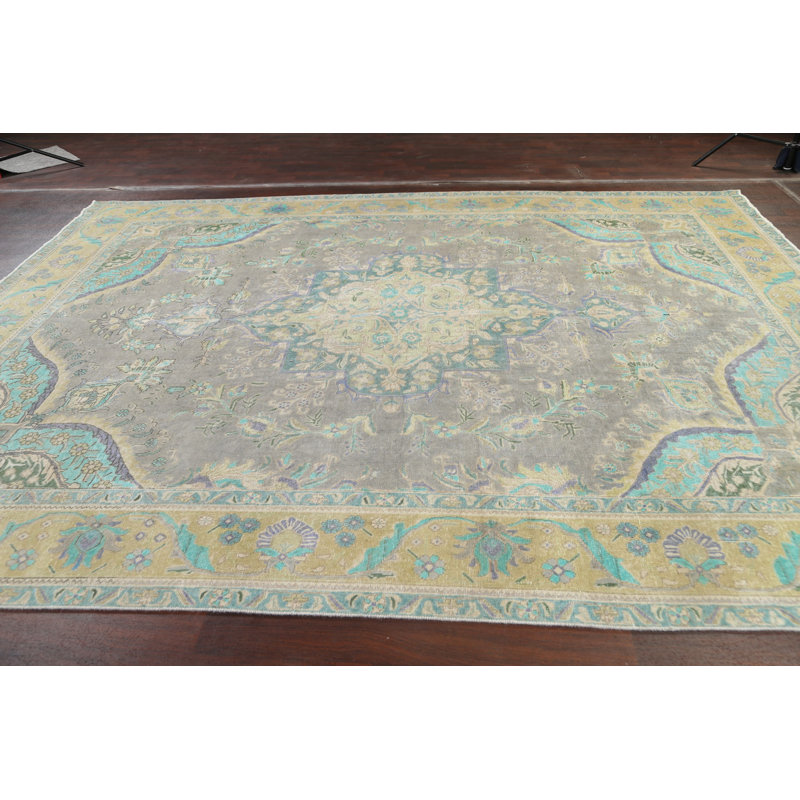 Kadenze One-of-a-Kind 9'6'' X 12'5'' 1960s Wool Area Rug in