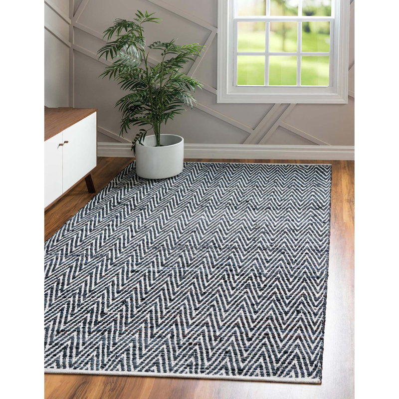 Tapis noir en coton tissé à plat à la main Hareesh, Rectangle 8 pi x 11 pi