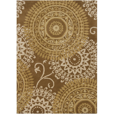 Tapis transitionnel en laine Suzani de couleur chameau, doré / moutarde et crème Jonas