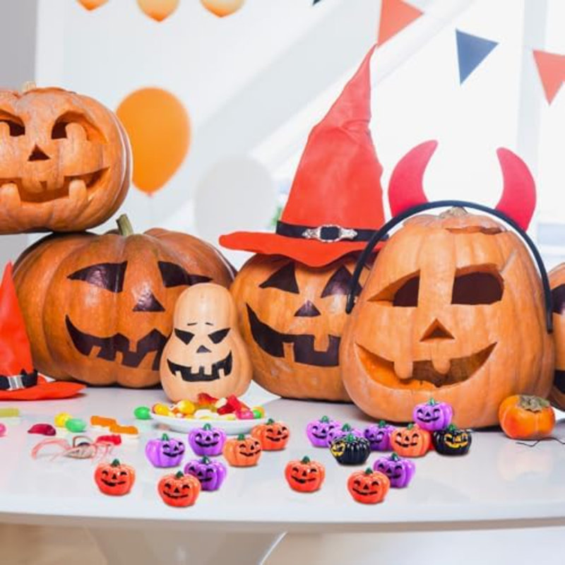 24 pièces mini citrouille en résine d'Halloween miniature grimace citrouille minuscule décoration de légumes pour Halloween