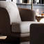 Chaise en similicuir avec structure en pin
