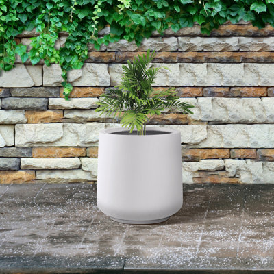 Sykes Pot Planter