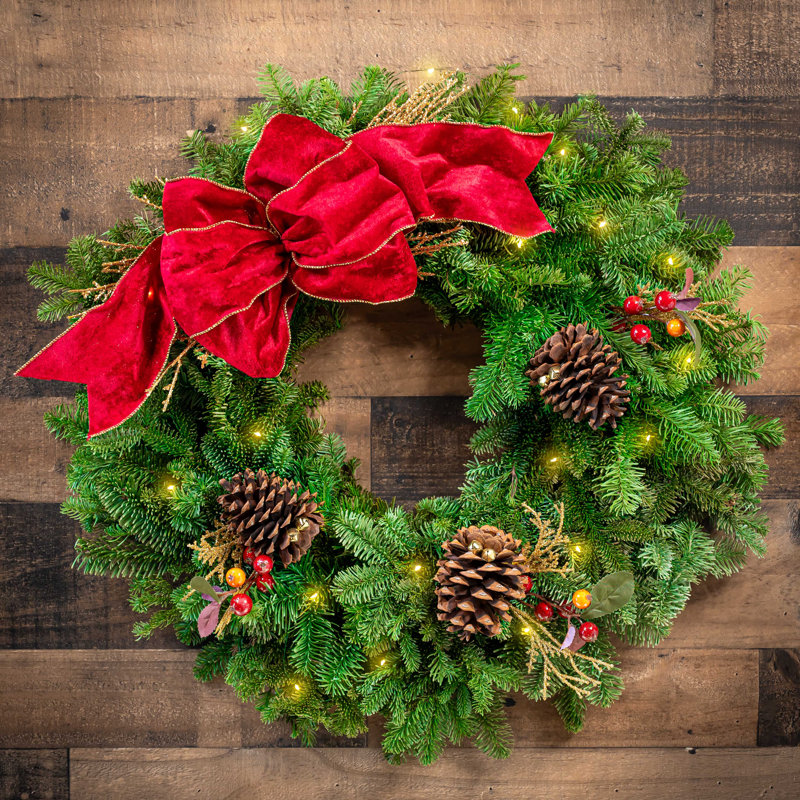 Handcrafted Fresh (Live) 25'' Wreath