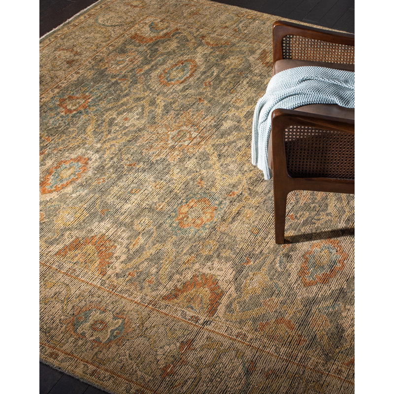Hand-Knotted Gray/Beige Area Rug, Rectangle 8' x 10'