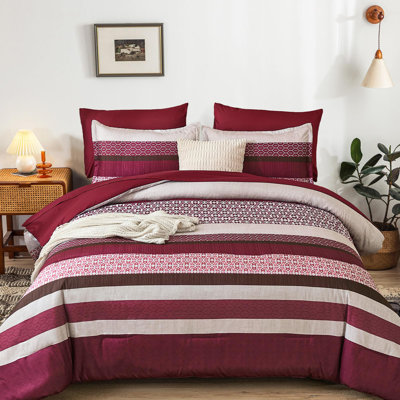 7 Piece Patchwork Bed in a Bag, Boho Striped Comforter Set, Soft Microfiber Bedding Set for All Season