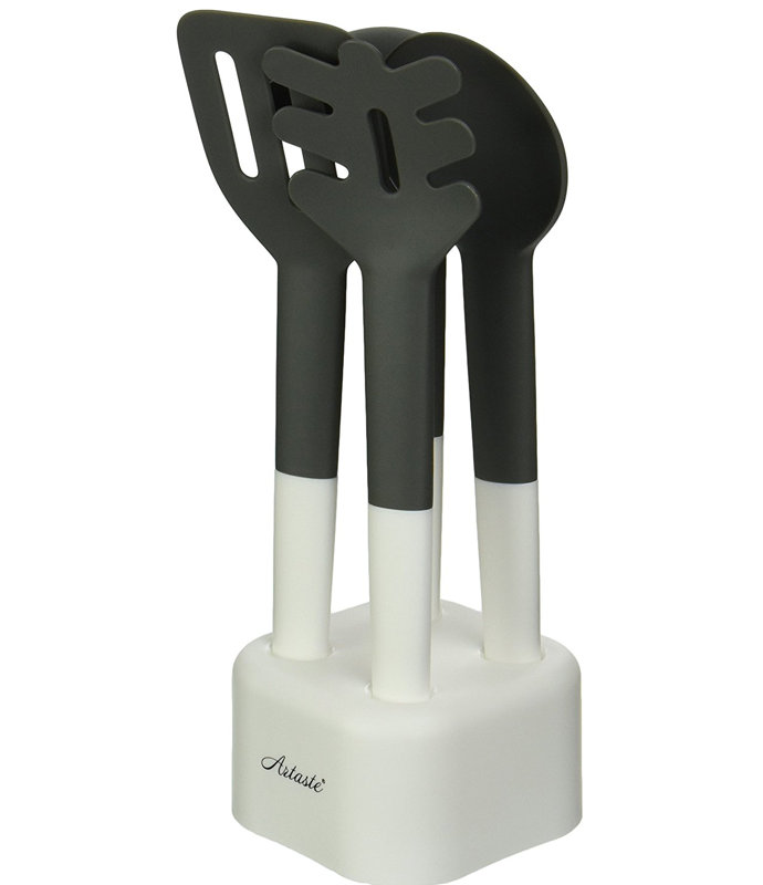 New Star Food Service Utensil Set