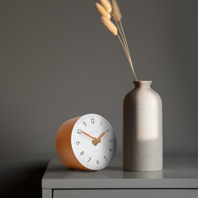 Resin Quartz movement / Crystal Tabletop Clock, Orange