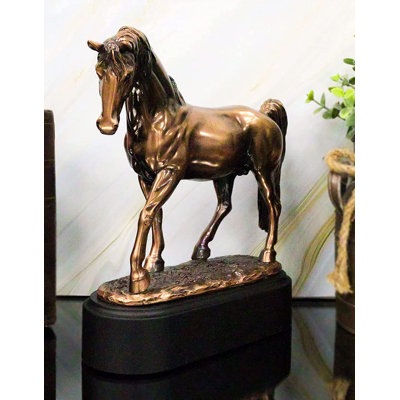 Figurine Jonesha