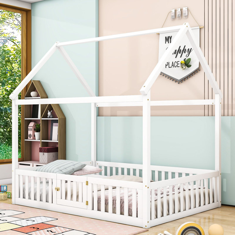 Lit double en bois avec clôture et porte Billee, Blanc