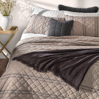 Room natural quilt with charcoal stripes set