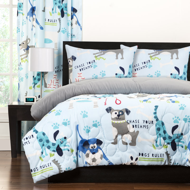 Chase Your Dreams Reversible Comforter Set, Full/Queen