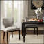 Ensemble de 2 chaises d'appoint Hutton avec finition noyer brûlé et conception ergonomique pour une assise confortable et élégante