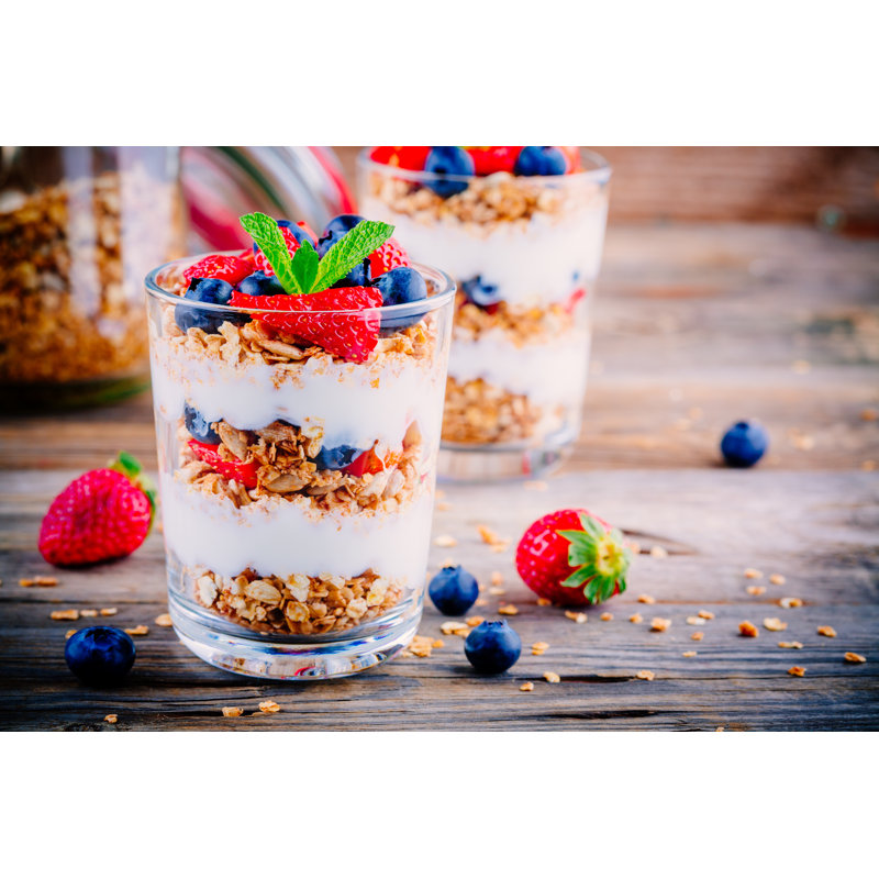 Yogurt Parfait - Photographie sur toile tendue, H 8 po x l 12 po