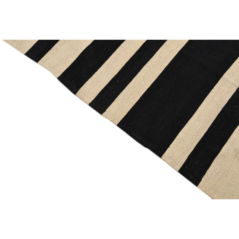 Tapis noir et blanc Pinkerton