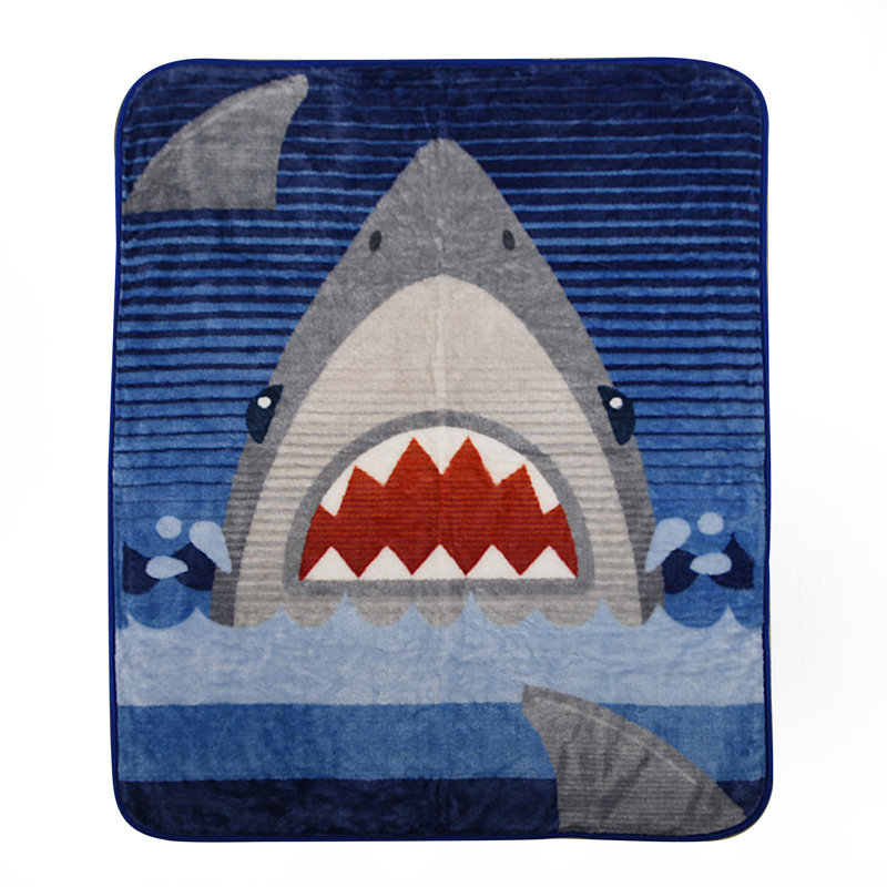 Jeté Shark Plush