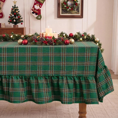 Nappe 60 po x 84 po rectangulaire vert à volants de Noël, housse de table en coton et polyester à carreaux Buffalo, décoration d'hiver pour le souper et les fêtes