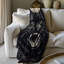 Portrait de chat noir féroce - couverture en sherpa de qualité supérieure - reproduction d'art luxueuse-97548610