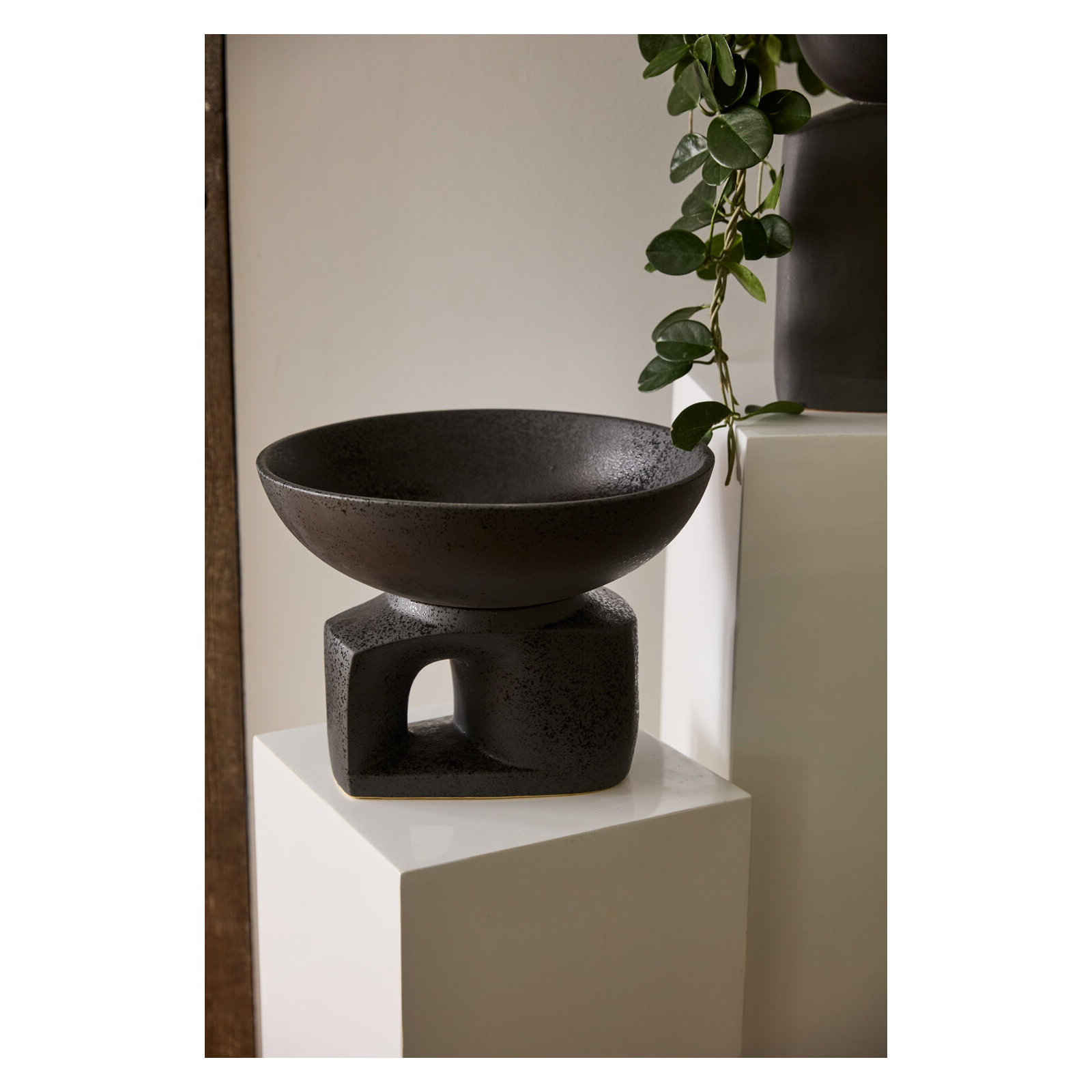 Oberon Bowl 15.25"x 11.25"