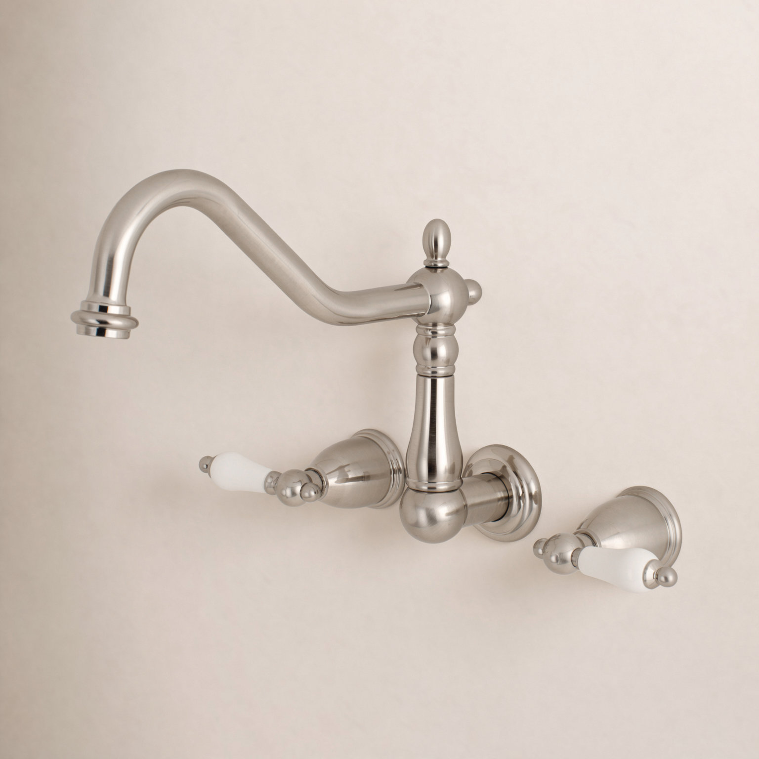 Heritage Wall-Mounted Roman Tub Faucet, Polished Chrome