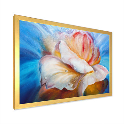 " Creative Waterdrop On Beige Flowers II "