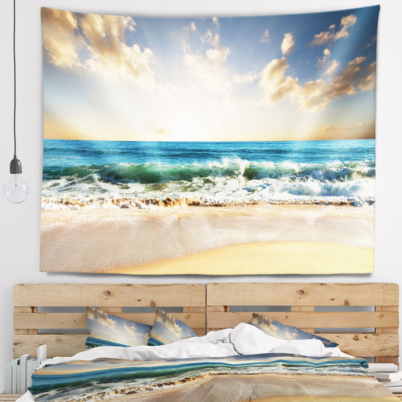 Tapisserie paysage marin et ciel bleu nuageux, H 32 po x l 39 po