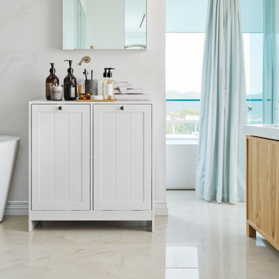 Panier à linge incliné avec paniers amovibles pour un tri efficace et un rangement peu encombrant.