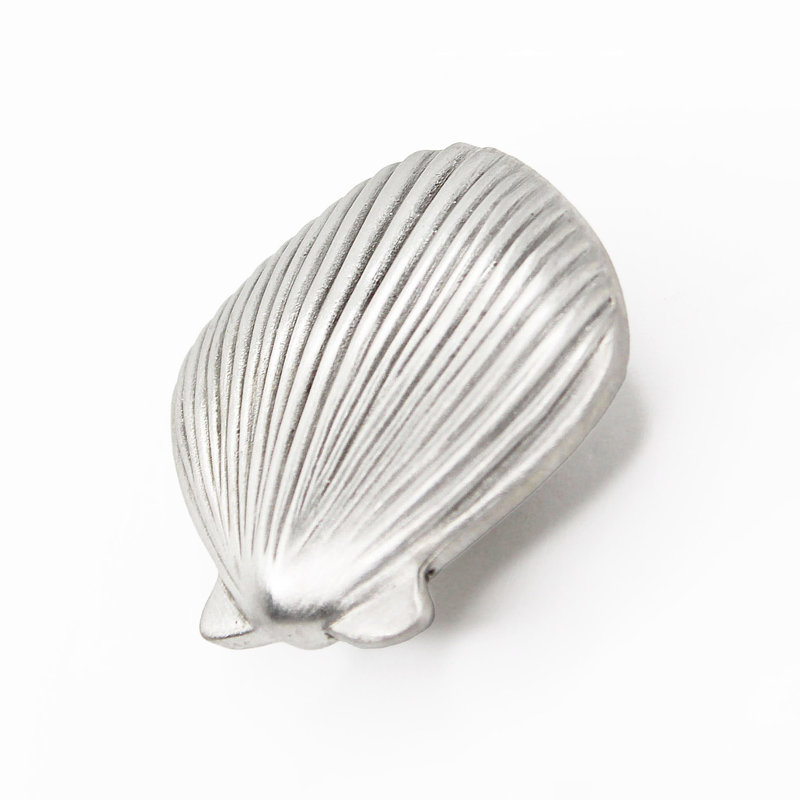 1 1/2" Seashell Knob, 1, 2" L x 2" W, Brushed Nickel