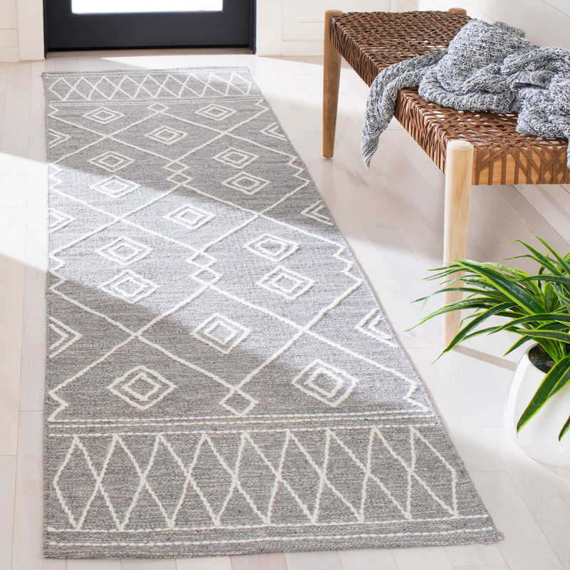 Holtby Southwestern Handmade Flatweave Gray/Ivory Area Rug, Runner 2'3" x 9'