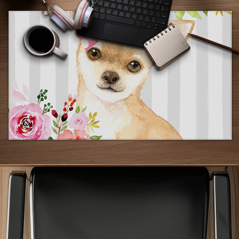 Chihuahua dog - 14.00"x24.25" Desk mat