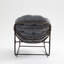 Chaise berçante en osier avec structure en métal-378939312