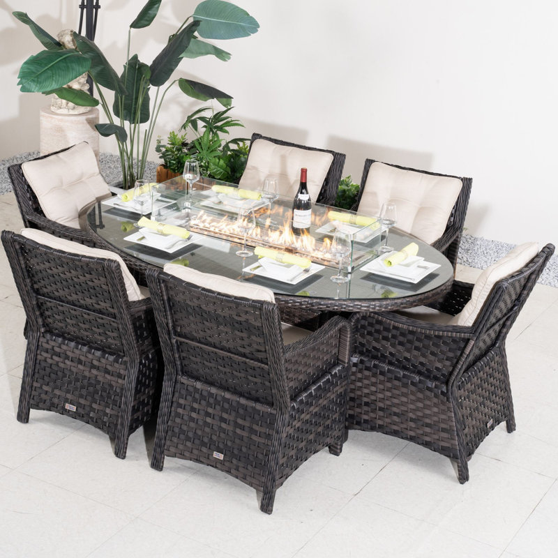 Ensemble repas de patio en osier pour 6 personnes avec table ovale Omied, coussins inclus