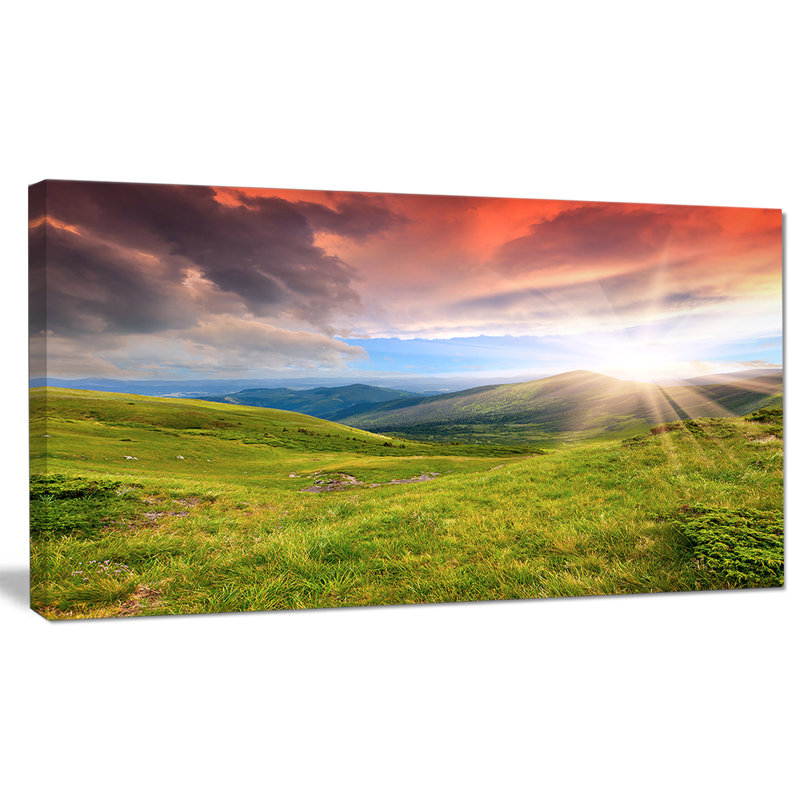 «Green Summer in Car Pathians», impression sur toile tendue, H 28 po x l 60 po x P 1,5 po