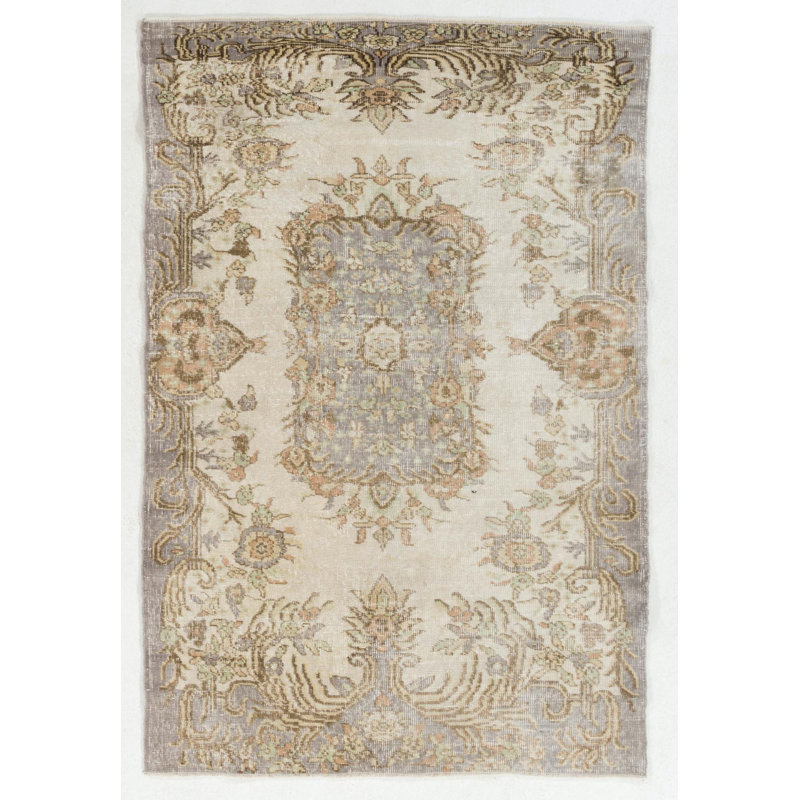 Tapis turc à motif floral unique en son genre