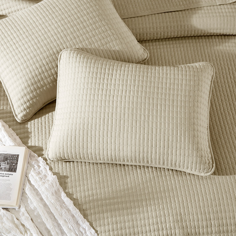 Reversible 3 Pieces Quilt Set - Soft Lightweight Bedspread, Beige, King Quilt + 2 Additional Pieces