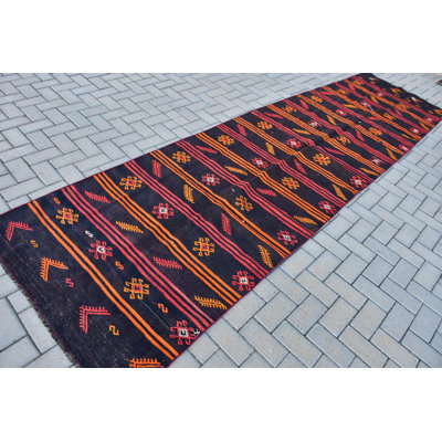 Tapis turc Kilim tissé à la main dans des teintes vibrantes, parfait pour rehausser l'esthétique de votre couloir ou de votre salon