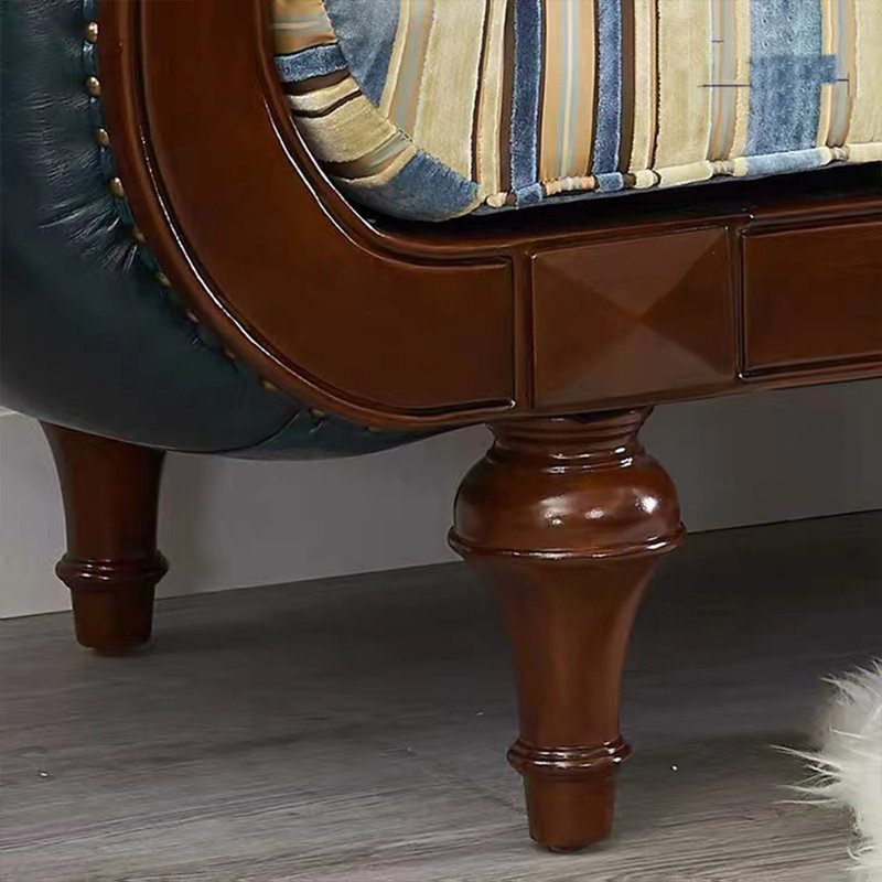 Fauteuil rétro léger et luxueux, Orienté à droite