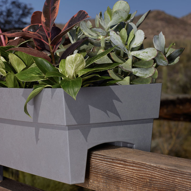 Pot à fleurs en plastique recyclé Matsuko, Gris
