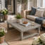 Table basse rustique en bois avec lattes et pieds de traîneau pour les rassemblements extérieurs-410292748