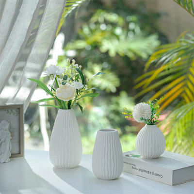 Ceramic / Porcelain Table Vase