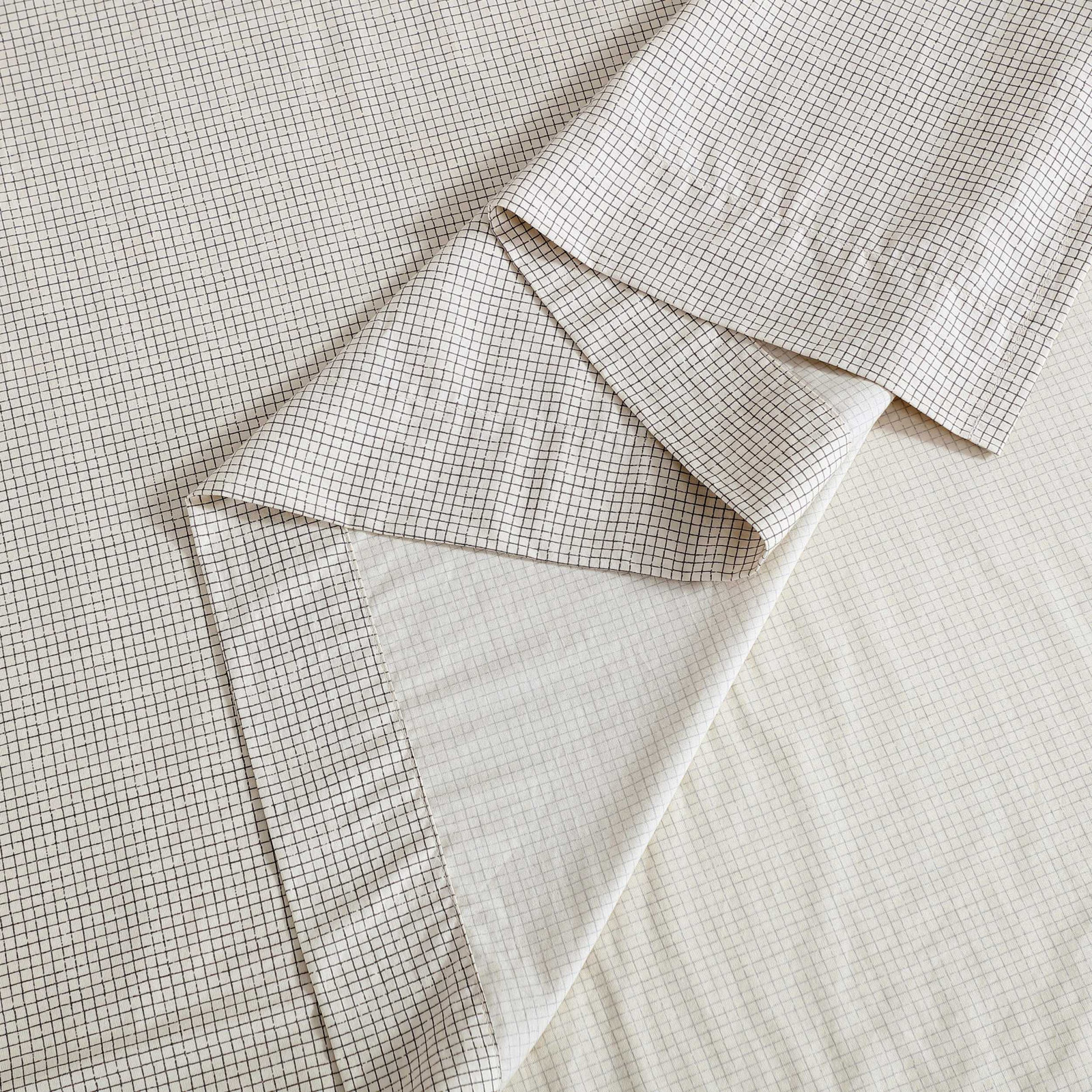Calvin Klein Washed Cotton Percale Sheet Set, Queen Sheet Set with 2 Pillowcases, Cream