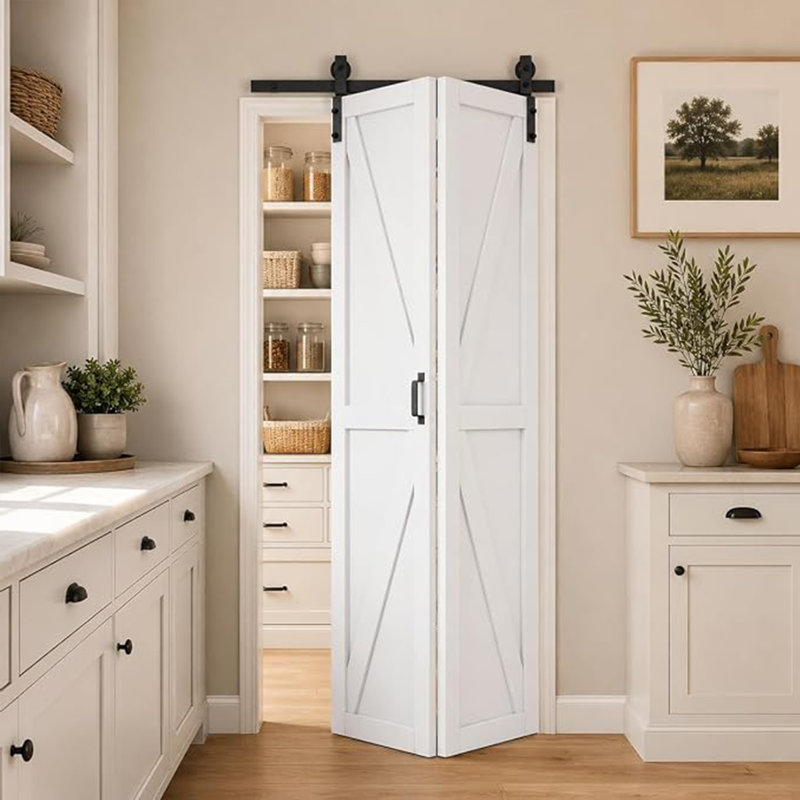 CHIC Mode Doors Porte de grange pliante en panneau de fibres à densité moyenne à panneau de fibres à densité moyenne de 30 po x 84 po avec quincaillerie