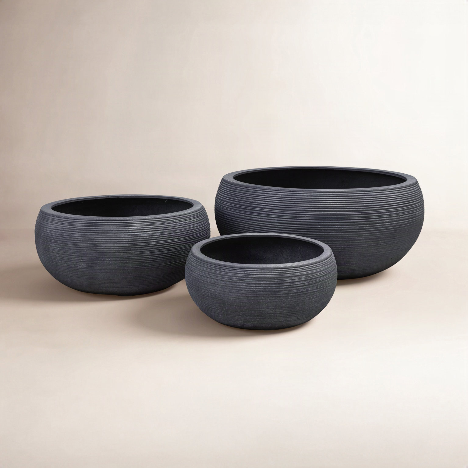 Exton Pot Planter, 13.75" H x 30" W x 30" D, Lead Lite