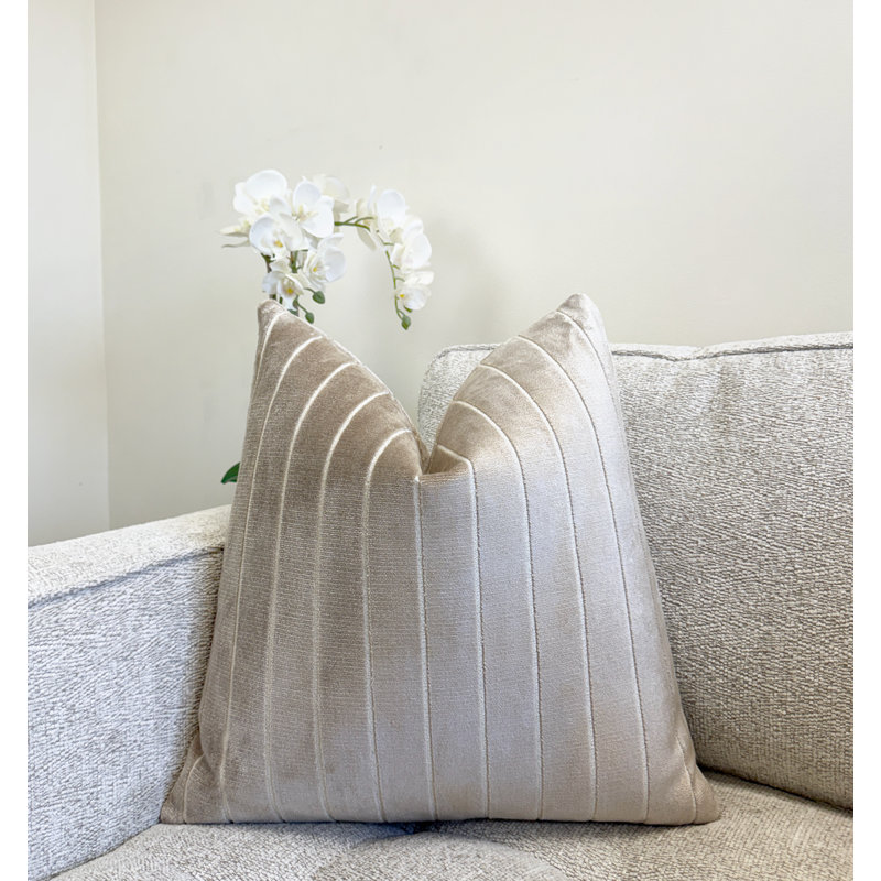 Housse de coussin en velours rayé, Beige, Carré 22 po