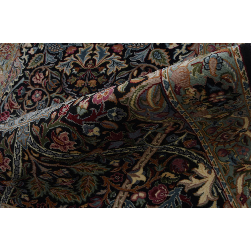 Tapis traditionnel en laine noué à la main