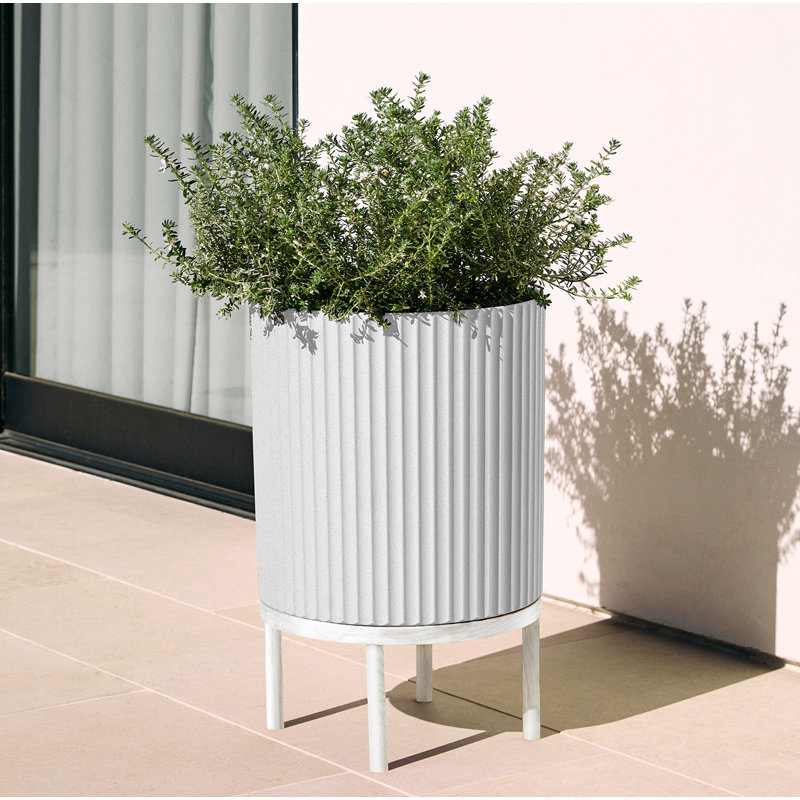 Jardinière Demi Series avec support, 1, H 22 po x l 14,75 po x P 14,75 po, Blanc / blanc