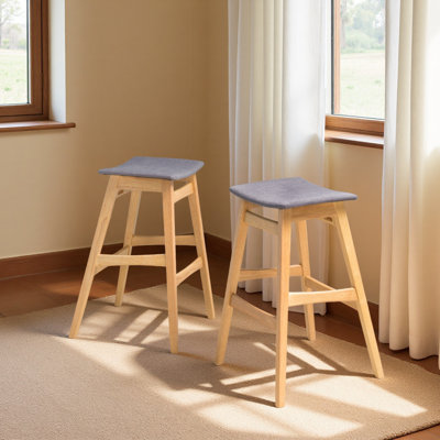 BAR STOOL