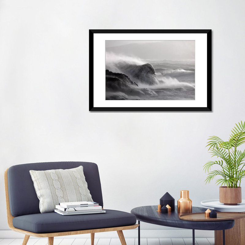 "crashing waves i county mayo" , reproduction de photo sur toile tendue, Papier d'art encadré noir, Blanc
