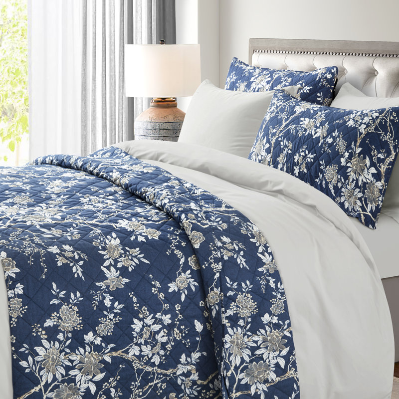 Cotton Satin Floral Quilt, King Quilt + 2 King Pillow Shams